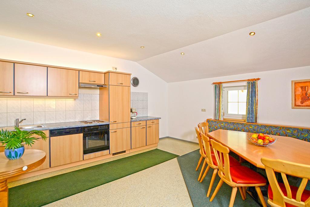 Ferienwohnung In - A 090.010-11 * Ischgl